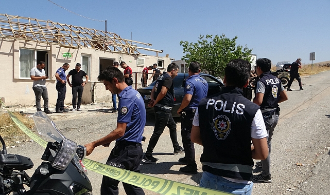 Silahla oynarken arkadaşını vurdu