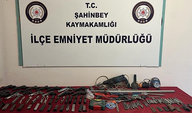 Tabanca ve tabanca malzemeleri ele geçirildi: 1 gözaltı
