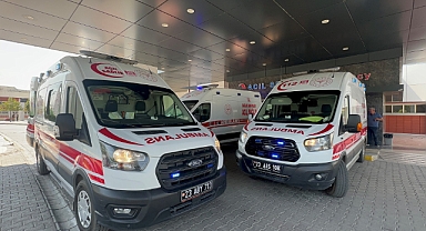 Tartıştığı husumetlilerinin üzerine kızgın yağ döktü: 2 yaralı