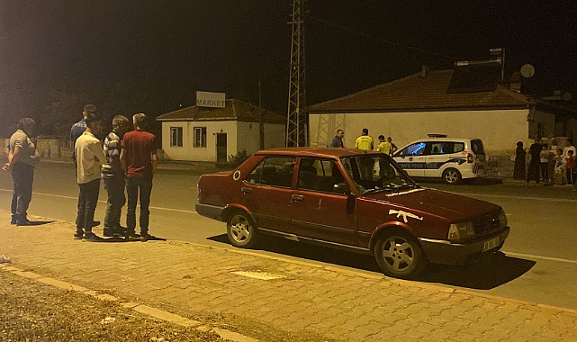 Yayaya çarpan sürücü otomobili bırakıp kaçtı!