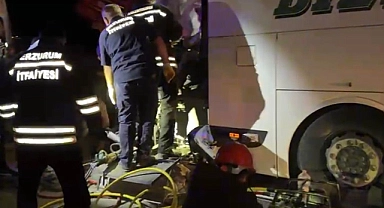 Yolcu otobüsü kaza yaptı: Çok sayıda ölü ve yaralı var
