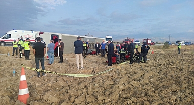 Yolcu otobüsünde dehşet kaza: Çok sayıda ölü ve yaralı var