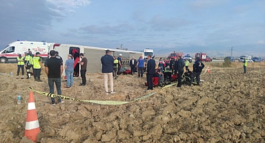 Yolcu otobüsünde dehşet kaza: Çok sayıda ölü ve yaralı var
