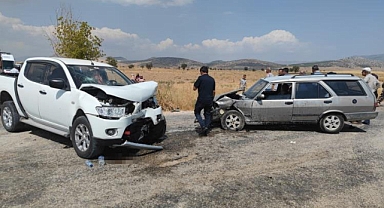 Zincirleme trafik kaza: 2’si ağır 6 yaralı