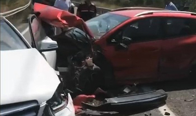 Zincirleme trafik kazası: 12 yaralı