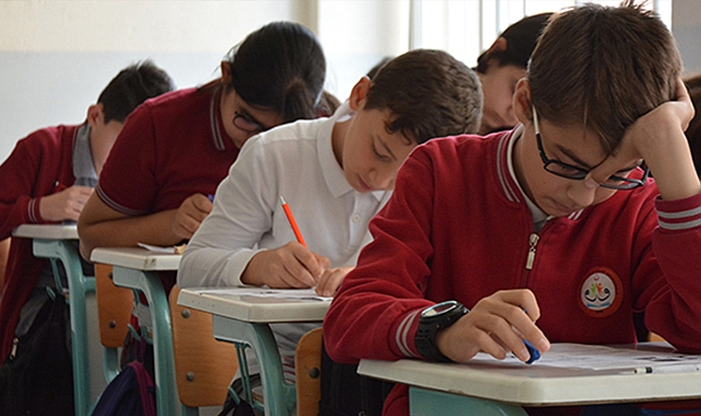 Ara tatil kalkıyor mu ? Bakan Tekin açıkladı