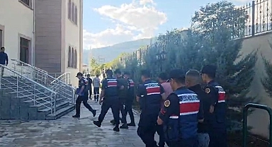 Çalıştıkları iş yerini soyan 5 kişi tutuklandı
