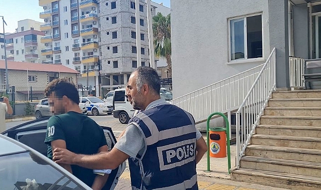 Evden hırsızlık yapan 2 şüpheli yakalandı
