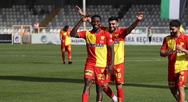 Göztepe’de Mamah çıkışa geçti