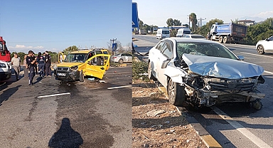 Hafif ticari araç ile otomobil çarpıştı: Yaralılar var