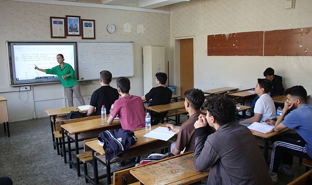 Haliliye'de hazırlık kursları devam ediyor