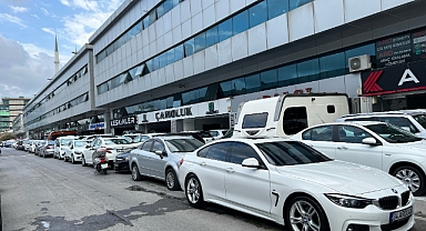 İkinci el otomobil piyasasında talep düşüyor