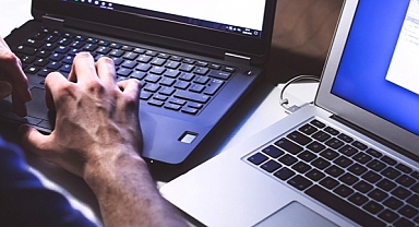 İnternet sitelerine arkadaşlık ilanı verip vatandaşları dolandıran 4 kişi yakalandı