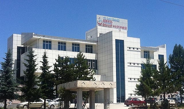 Kınadaki kavga kanlı bitti: Çok sayıda yaralı var