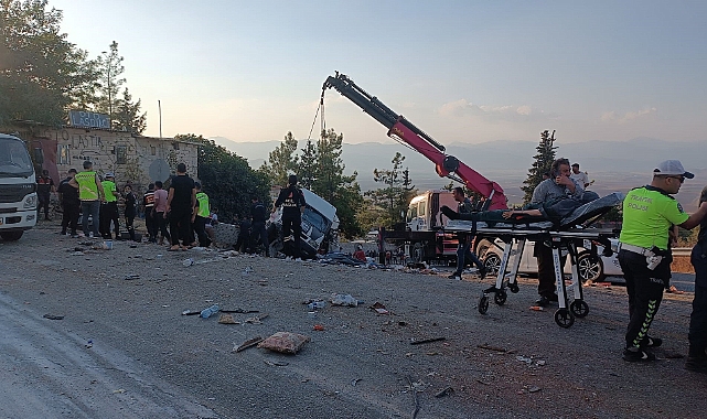 Komşu ilde katliam gibi kaza: 5 ölü, 5'i ağır 17 yaralı