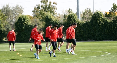Milliler, Letonya maçı hazırlıklarını tamamladı