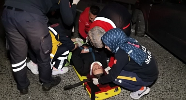 Minibüs otomobile arkadan çarptı: 5 yaralı