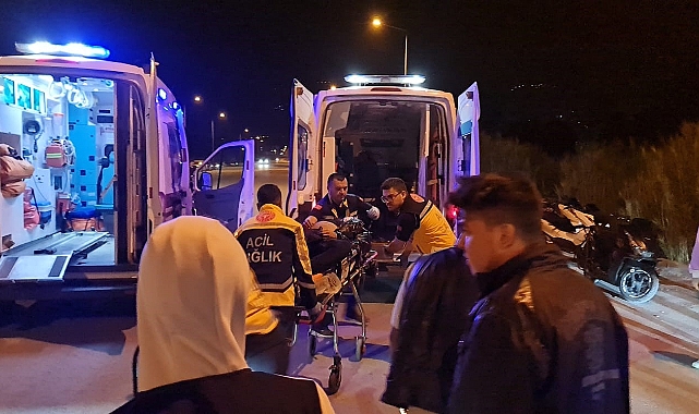 Motosiklet ile otomobil çarpıştı: 2 ölü