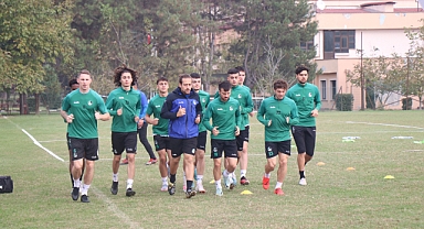 Sakaryaspor, Şanlıurfaspor mesaisine başladı