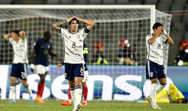 Sandro Tonali'ye 10 ay futboldan men cezası