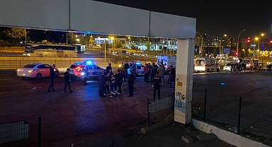 Şanlıurfa Bulvarı üzerinde düğün salonunda akrabalar arasında  bıçaklı kavga