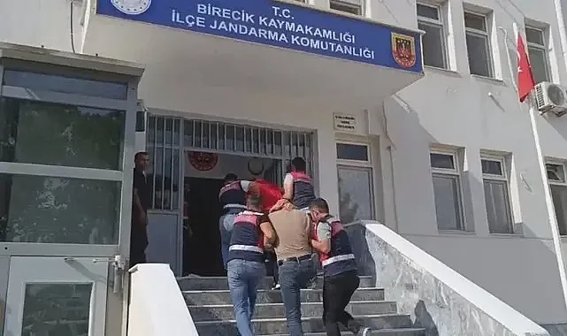 Şanlıurfa'da kasten öldürme suçundan aranan firariler yakalandı!