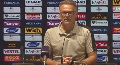 Urfaspor hocası forvetten şikayetçi oldu