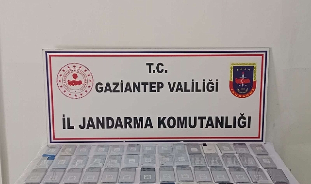 1 milyon lira değerinde kaçak telefon ele geçirildi