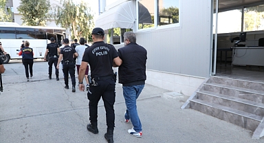 Alman vatandaşlarını dolandıranlara operasyon: 7 gözaltı