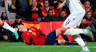 Barcelona, Gavi'nin sağ ön çapraz bağının yırtıldığı açıkladı