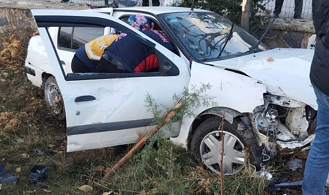 Çırak, izinsiz aldığı komşusunun aracıyla kaza yaptı: 1 yaralı