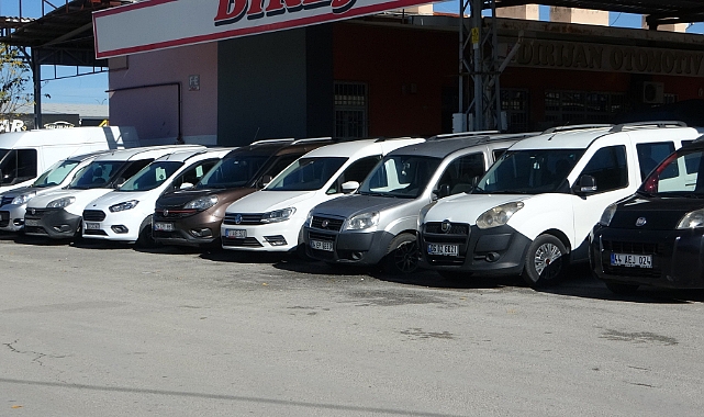 Fiyat düşüşleri ikinci el otomobil piyasasını hareketlendirdi