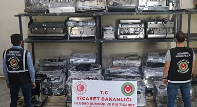 Gümrük Muhafaza ekiplerinin operasyonlarında yaklaşık 15 milyon liralık kaçak eşya ele geçirildi