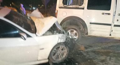 Hatay'da trafik kazasında 2 kişi yaralandı