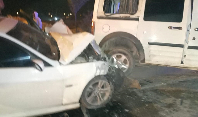 Hatay'da trafik kazasında 2 kişi yaralandı