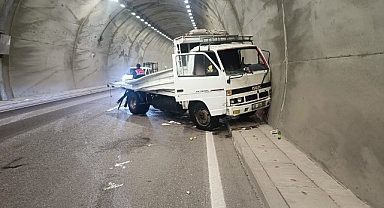 İki ayrı trafik kazasında 3 kişi yaralandı