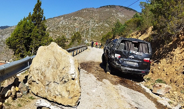 İşçilerin bulunduğu minibüs uçuruma yuvarlandı: 2 yaralı