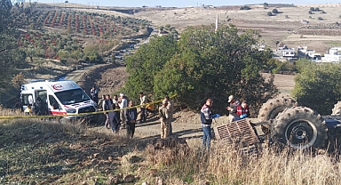 Kilis’te traktör devrildi:1 ölü