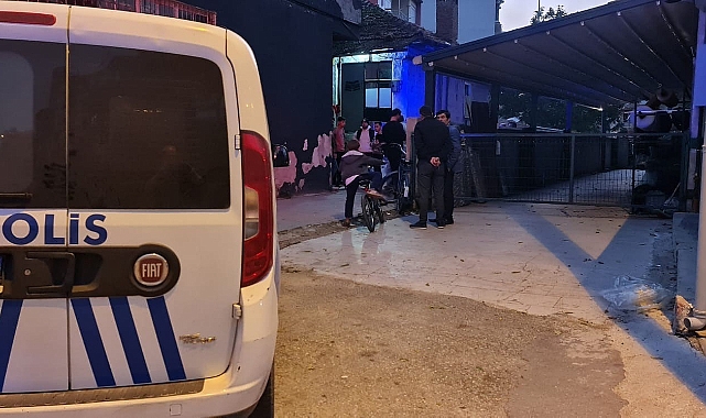 Komşular arasında bıçaklı kavga: 4 yaralı