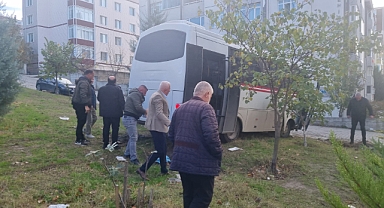 Minibüsün freni boşaldı: 15 yolcu ölümden döndü