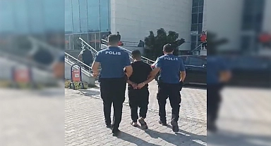 Oto hırsızı çöp konteynerin içinde saklanırken yakalandı