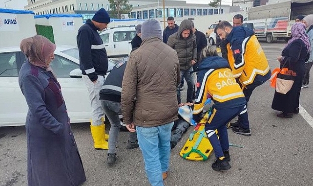 Otomobil ile motosiklet çarpıştı: 1 yaralı