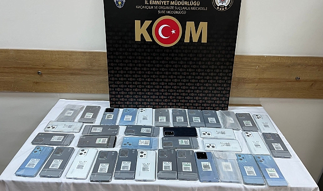 Piyasa değeri 450 bin TL olan gümrük kaçağı cep telefonu ele geçirildi