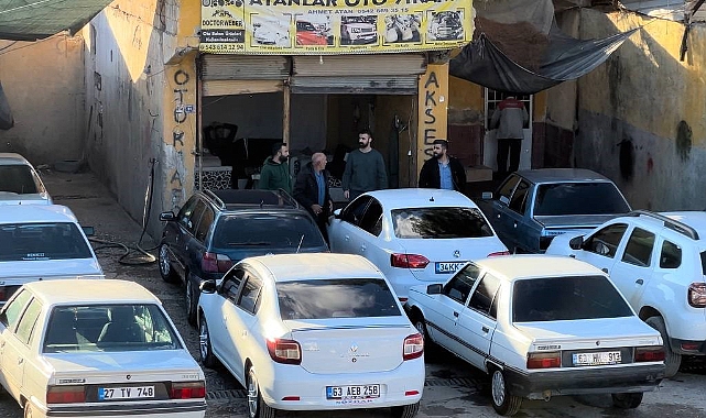 Şanlıurfa'da toz bulutu oto yıkamacıların yüzünü güldürdü