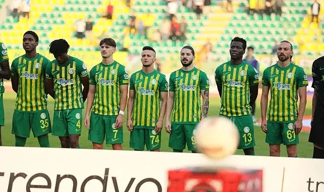 Şanlıurfaspor Ümraniyespor karşılaşması başladı