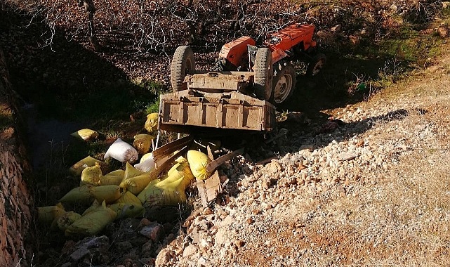 Şarampole devrilen traktör sürücüsü yaralandı