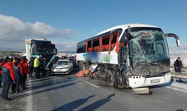 Sivas’ta otobüs kazası: 1 ölü 2 yaralı