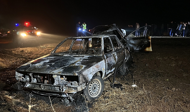 Siverek’te kaza yapan otomobiller alev topuna döndü: 1 yaralı