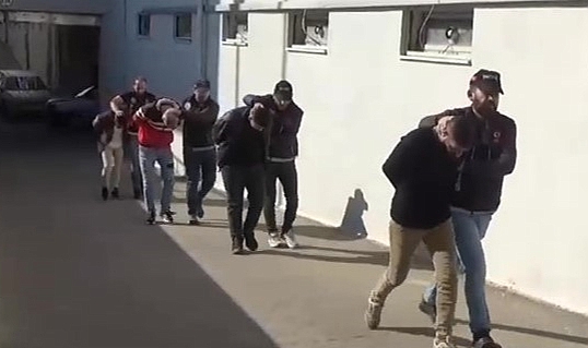 Torbacı operasyonunda yakalanan 10 kişi tutuklandı