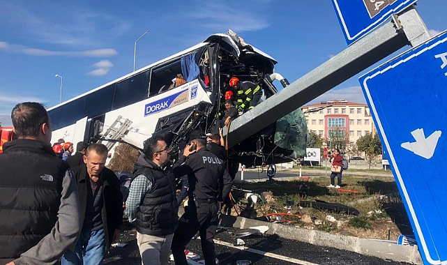 Turistler ölümden döndü: 4'ü ağır 20 yaralı